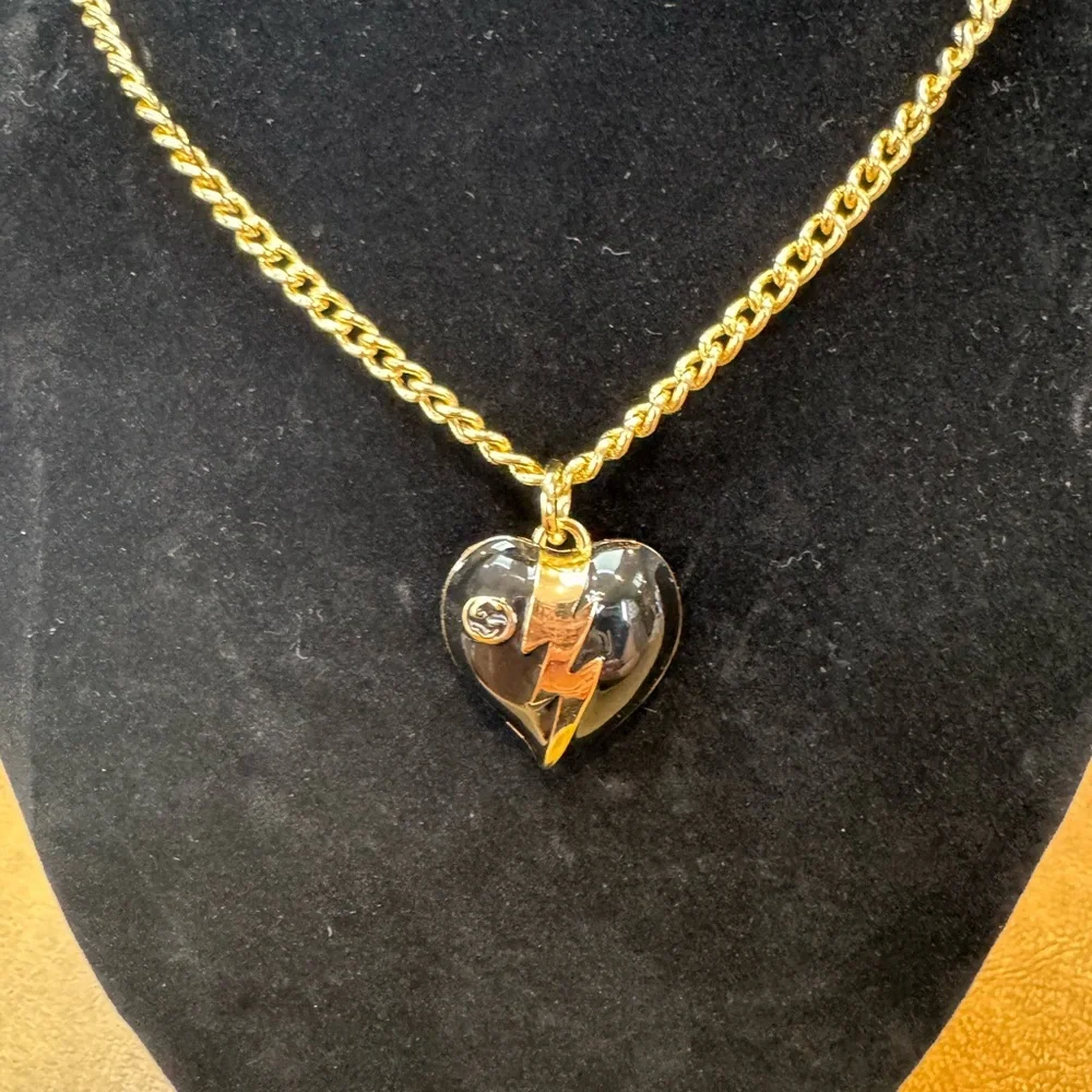 Upcycled charm necklace - Picture 1 of 3